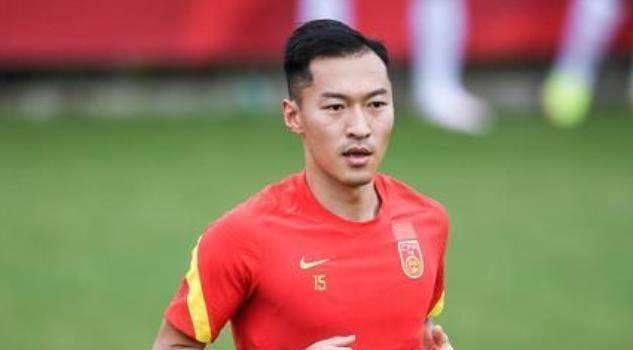 离家出走的女大学生