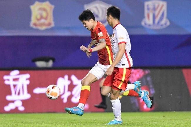 她妈妈的朋友